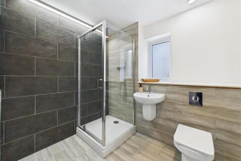 Master En-Suite