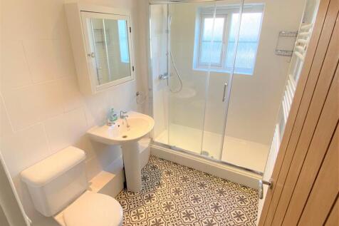 1 Alfred House Shower Room