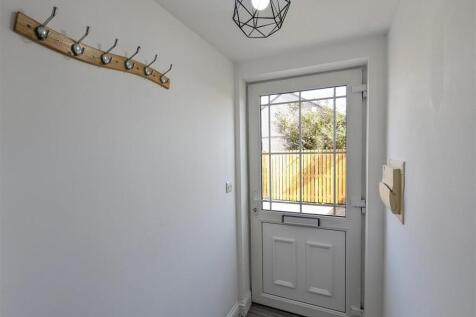 1 Chegwin Court Entrance