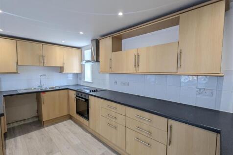 1 Chegwin Court Kitchen