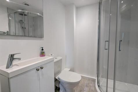 1 Chegwin Court Shower Room