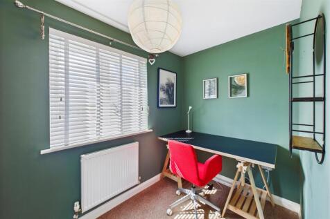 Bedroom 4/Office