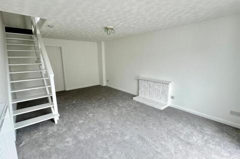43 Pendragon Crescent Lounge