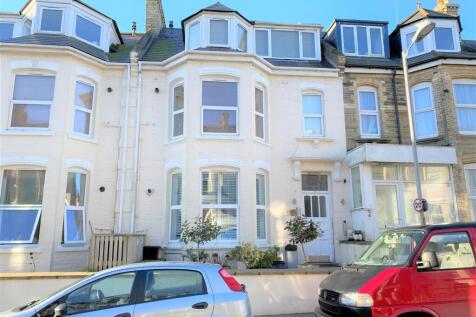 8 Tolcarne Road