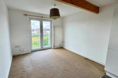 Flat 5, 14 Higher Tower Road Lounge