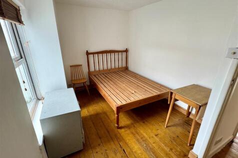 6 Beacon Road Bedroom 2