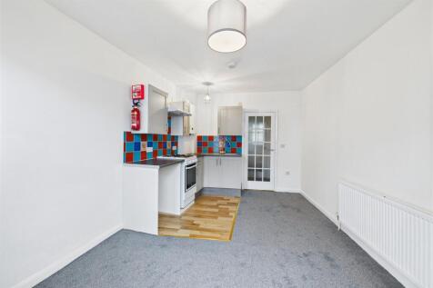 Kitchen/Living room