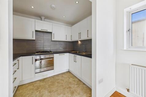 Kitchen area.jpg