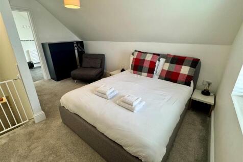 2 The Rocks Bedroom