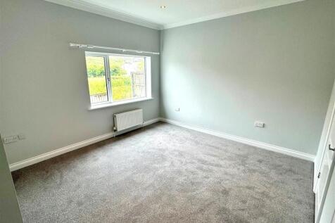 Flat 1, Compass Rose Bedroom 1