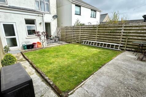1 The Gables Garden