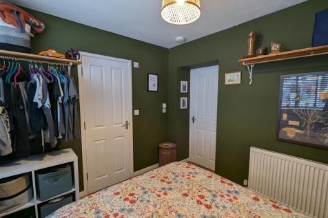 1 Oceanis Bedroom