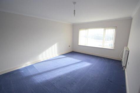 16 Longshore Apartments Bedroom 1