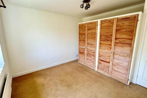 10 Lewarne Road Bedroom 1