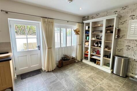 27 Stret Caradoc Kitchen