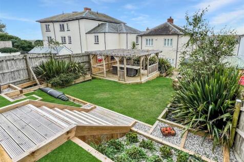 27 Stret Caradoc Garden