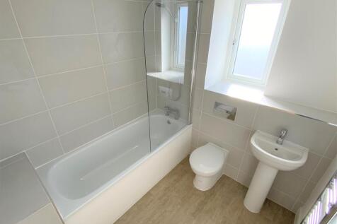 3 Harriet House Bathroom