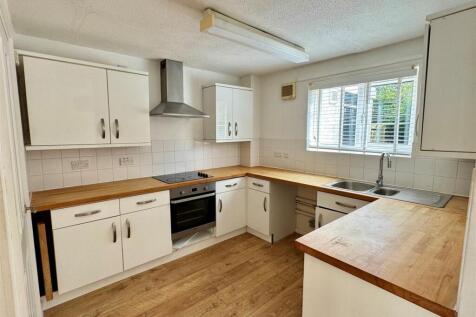 56 Calshot Close Kitchen