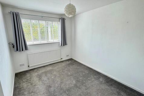 56 Calshot Close Bedroom 1