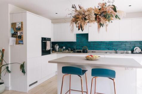 Kitchen area.jpg