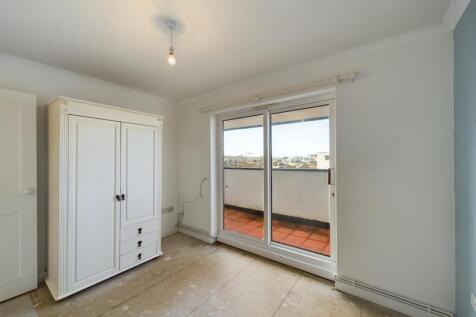 20 Chester Court Front Bedroom