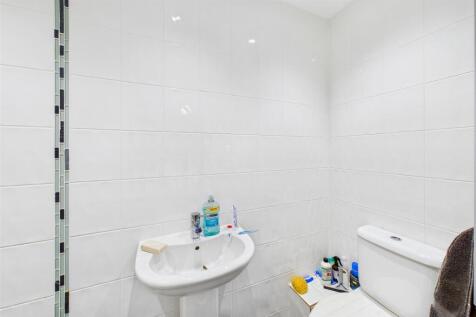 En-Suite Shower