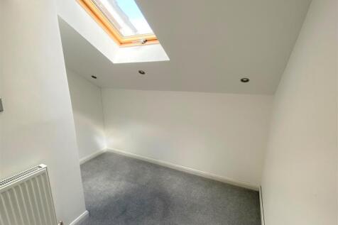 1a Pydar Close Bedroom 2