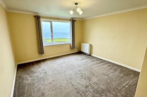 13 Trevelga Court Lounge