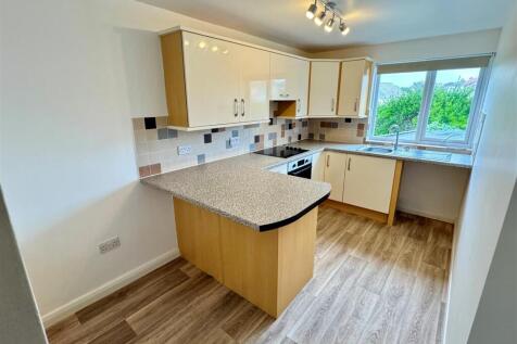 13 Trevelga Court Kitchen