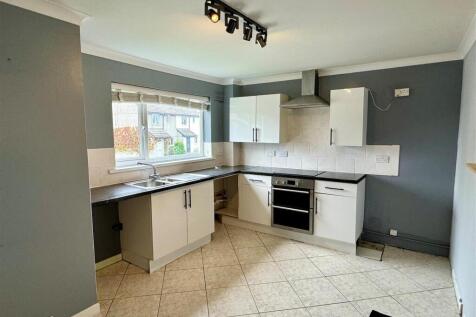 7 School Close Kitchen