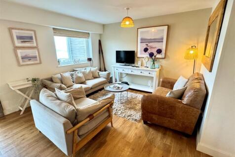 Apartment 25, Ocean 1 Lounge