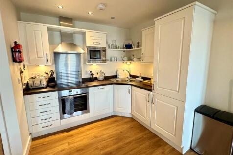Apartment 25, Ocean 1 Kitchen