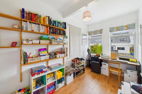 Bedroom 4/Office