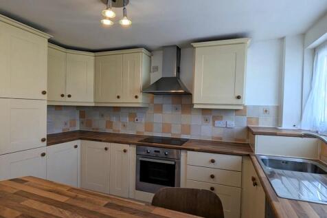 Kitchen 1.jpg