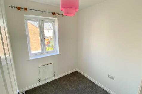 13 Littledale Row Bedroom 1