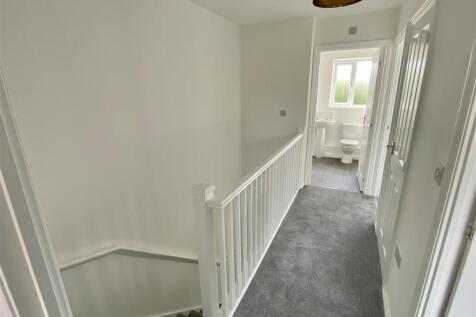 13 Littledale Row Landing