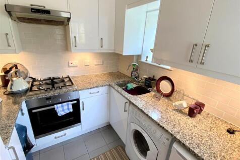 4 Retreat Court Kitchen