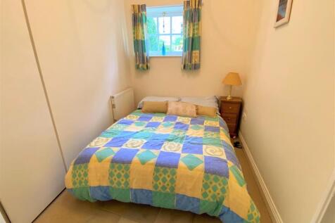 4 Retreat Court Bedroom 2