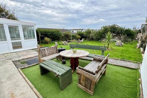 18 Whitegate Road Garden