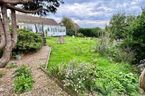 18 Whitegate Road Garden