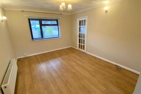 47 Tremear Green Lounge