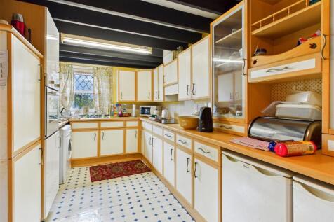 Kitchen Diner.