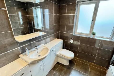 Caledonian House Bathroom