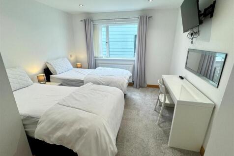 Caledonian House Bedroom 3