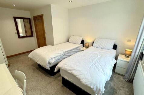 Caledonian House Bedroom 3
