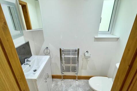 Caledonian House En Suite WC