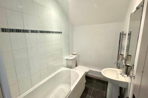 1 Menna Cottage Bathroom