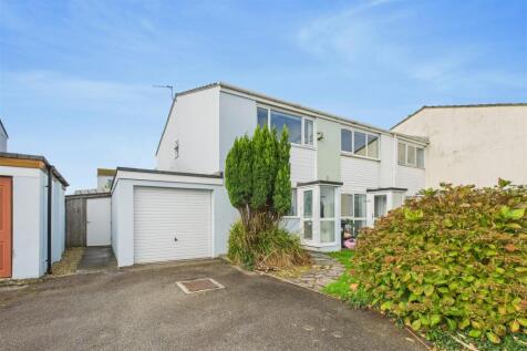 Driveway/Garage/Rear Access