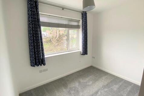 Lower Deck, 14 Headleigh Road Bedroom 2