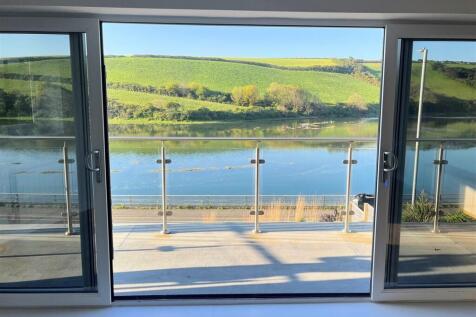 The Wave Views From Balcony